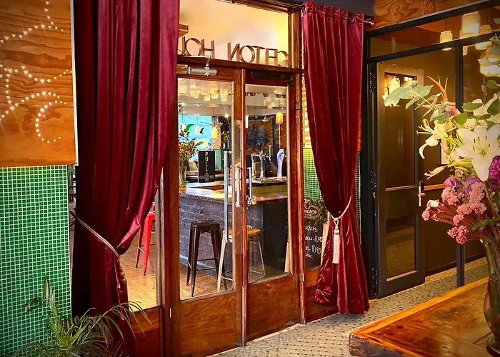 Bannister Hotel